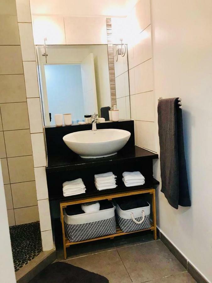 Appartement Au Bord De Mer Le Moule Eksteriør billede